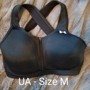 UA - front zipper sports bra - med.
